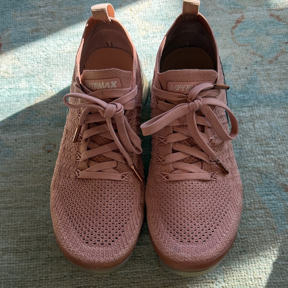 Nike Women's Rose Knit Sneakers